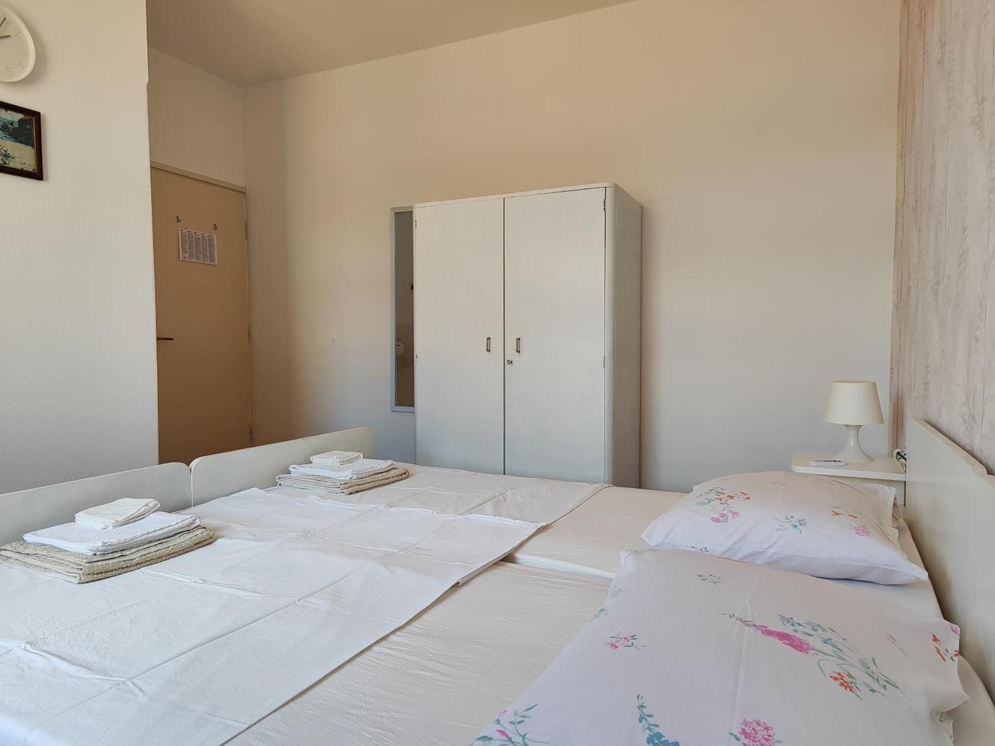 Guesthouse Franko Vela Luka Eksteriør billede